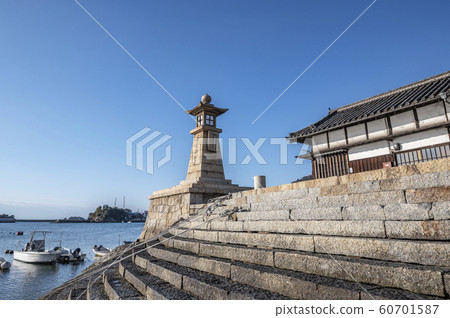 廣島縣福山市鞆之浦 鞆之浦的象徵性夜燈 廣島縣福山市鞆之浦 鞆之浦的象徵性夜燈 60701587