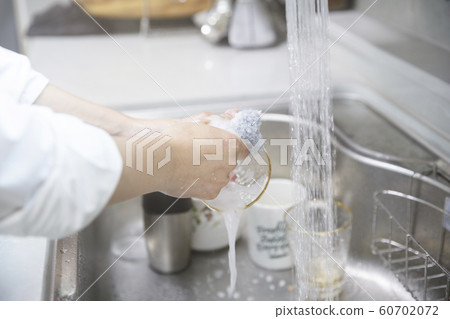 Close up of a lady hands, Daily life 106 60702072