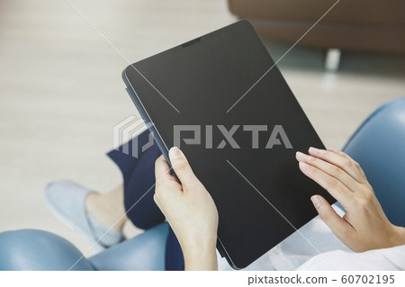 Close up of a lady hands, Daily life 064 60702195