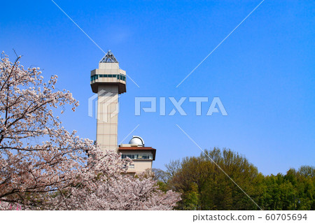 Owariasahashi城市風景在春天 Owariasahashi城市風景在春天 60705694