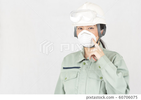 Dust mask engineer construction industry safety worker 60706075