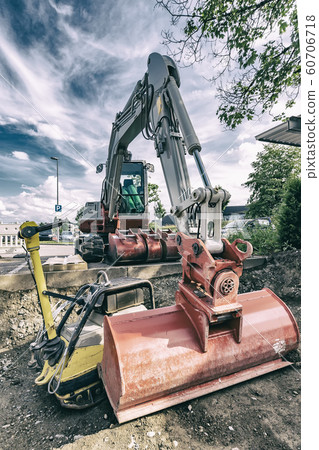 excavator  60706718