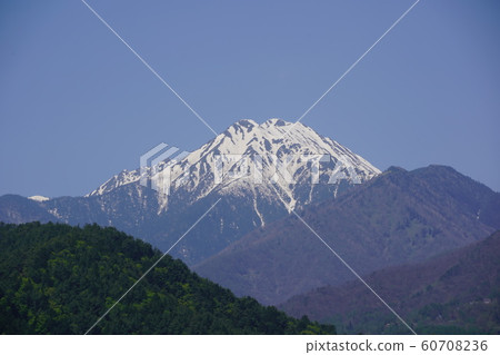 Mount Jonen (Azumino landscape) 60708236