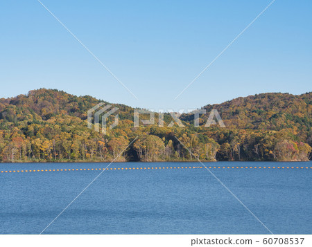 Tobetsu owl lake in autumn 60708537
