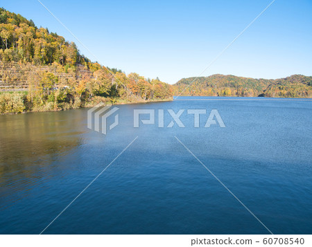 Tobetsu owl lake in autumn Tobetsu owl lake in autumn 60708540