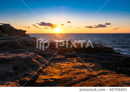 Nanki Shirahama Senjojiki Dusk Nanki Shirahama Senjojiki Dusk 60708803