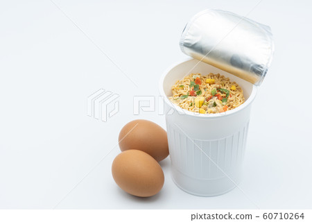 Instant noodle with egg Instant noodle with egg 60710264