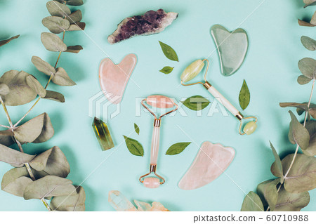 Facial massage kit 60710988