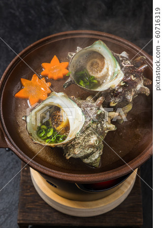 Grilled (turban shell) Japanese food 60716319