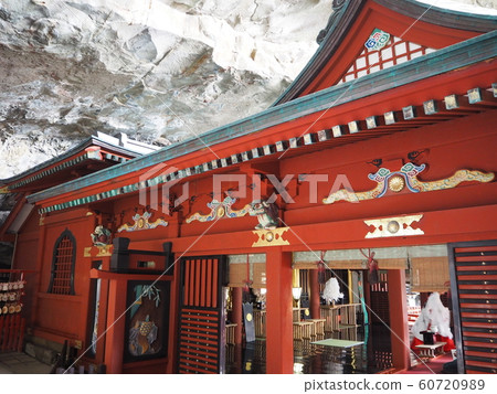 Shido Shrine 60720989