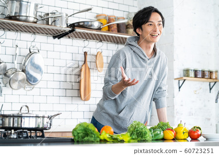Male cuisine cooking kitchen lifestyle 60723251