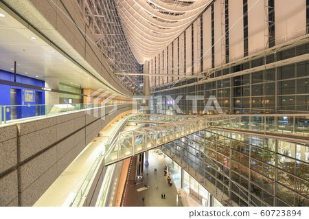 Tokyo International Forum  60723894