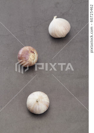 closeup from chinese bulb garlics closeup from chinese bulb garlics 60725462
