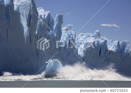 Ice calving from the Perito Moreno Glacier - Argentina 60725832
