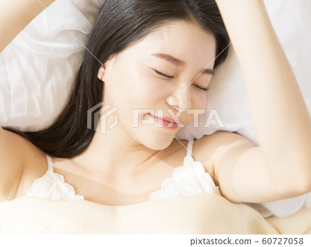 Woman Lifestyle Sleep 60727058