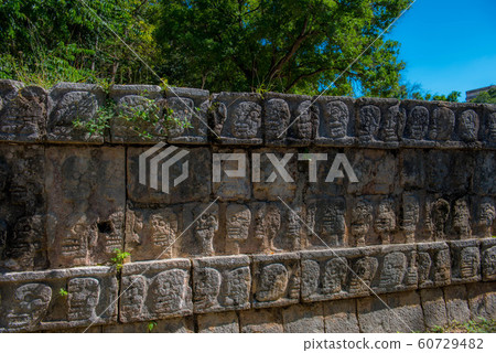 Mayan ruins Chichen Itza 60729482