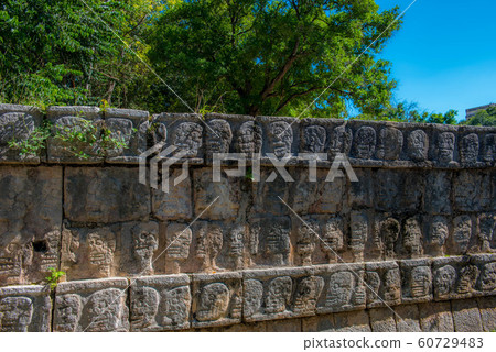 Mayan ruins Chichen Itza 60729483