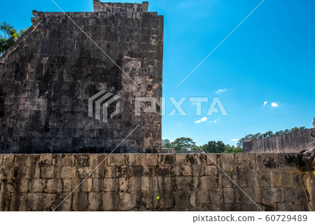 Mayan ruins Chichen Itza 60729489