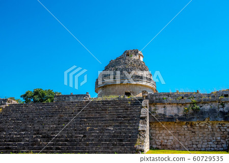Mayan ruins Chichen Itza 60729535