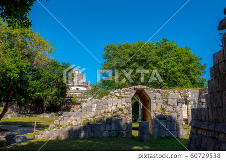 Mayan ruins Chichen Itza 60729538