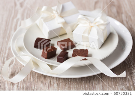 Bonbon chocolat 60730381