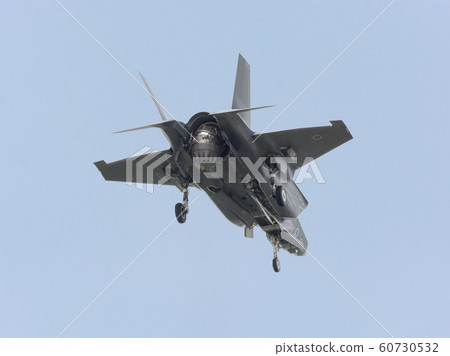 Hinomaru F-35B Lightning II vertical landing image 60730532