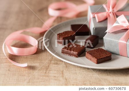 Bonbon chocolat 60730678