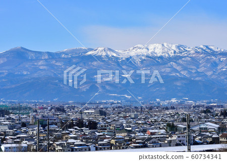Azuma的山峰 60734341