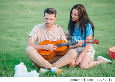 Young couple tourist enjoying on summer vacation 60737015