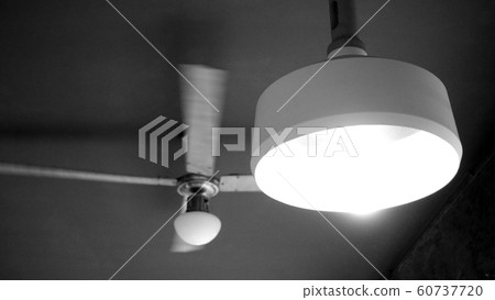 Black and white speedy moving air ventilation fan Black and white speedy moving air ventilation fan 60737720