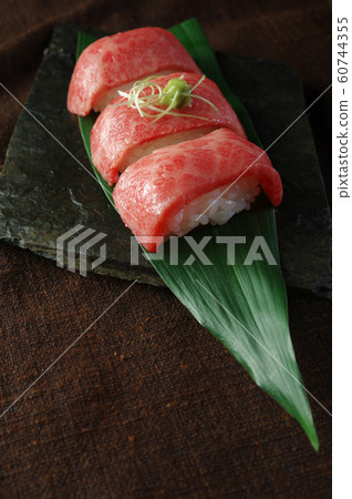 Matsusaka Beef Sushi 60744355