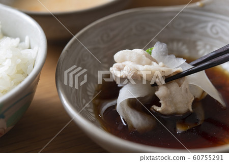 豬肉和蘿蔔片鍋(橙子) 豬肉和蘿蔔片鍋(橙子) 60755291