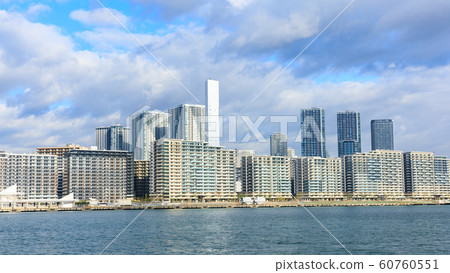 Waterfront area (winter) 60760551