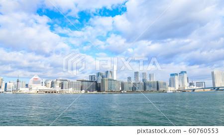 Waterfront area (winter) 60760553