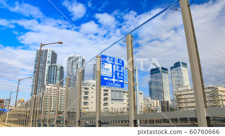 Waterfront area (winter) 60760666