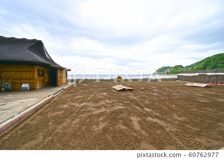 Noto Peninsula Suzu salt field 60762977