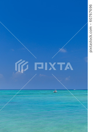 Miyakojima_blue sky and blue sea Miyakojima_blue sky and blue sea 60767696