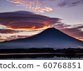 Mount Fuji and lens clouds 60768851