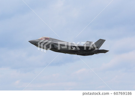 日之丸F-35B閃電起飛圖像 60769186