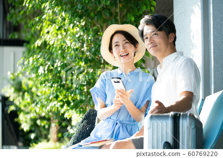 Travel Airport Couple Overseas travel 60769220