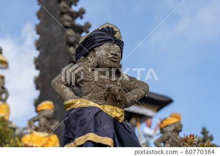 Hindu temple statue 60770364