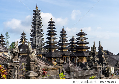 Hindu temple tower Hindu temple tower 60770365