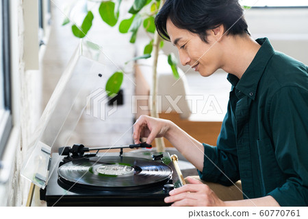 Men Living Young Lifestyle Casual 60770761