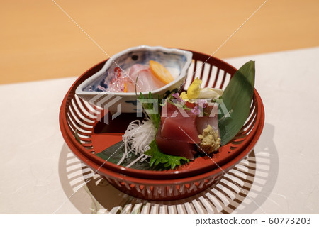 sashimi sashimi 60773203