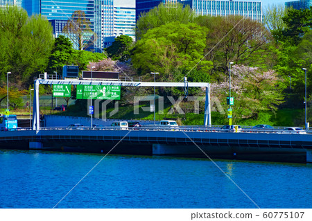 高速公路市千代田區東京車交通 高速公路市千代田區東京車交通 60775107