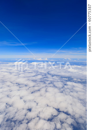 Cloud seen from an airplane 60775387