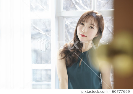 女商人，年輕女子，早晨，禮服，客廳，房間，房子，美女 60777669