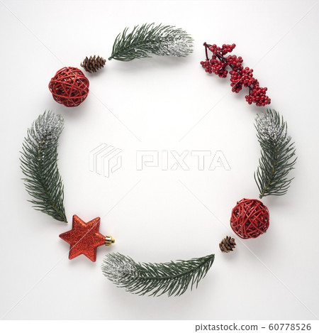 Christmas wreath. 60778526