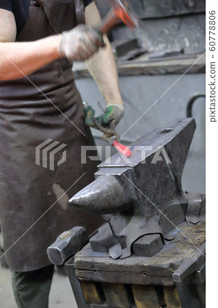 The process of manufacturing a craft product in a 60778806