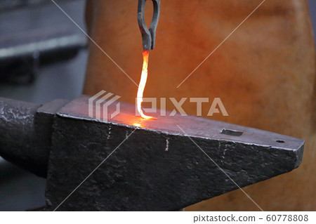 The process of manufacturing a craft product in a 60778808